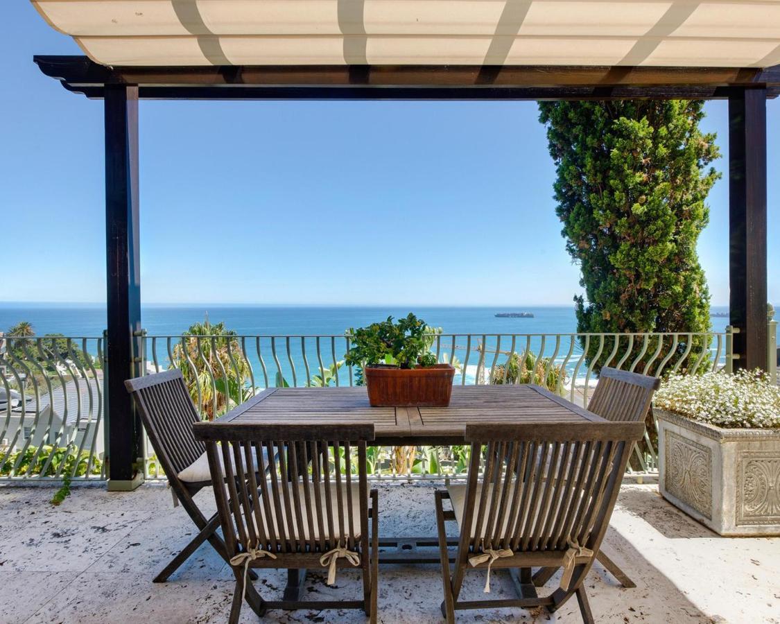 Villa Del Mar - "Luxurious En-Suite Bedroom With Lounge And Stunning Sea View Balcony In Bantry Bay" Cape Town Dış mekan fotoğraf