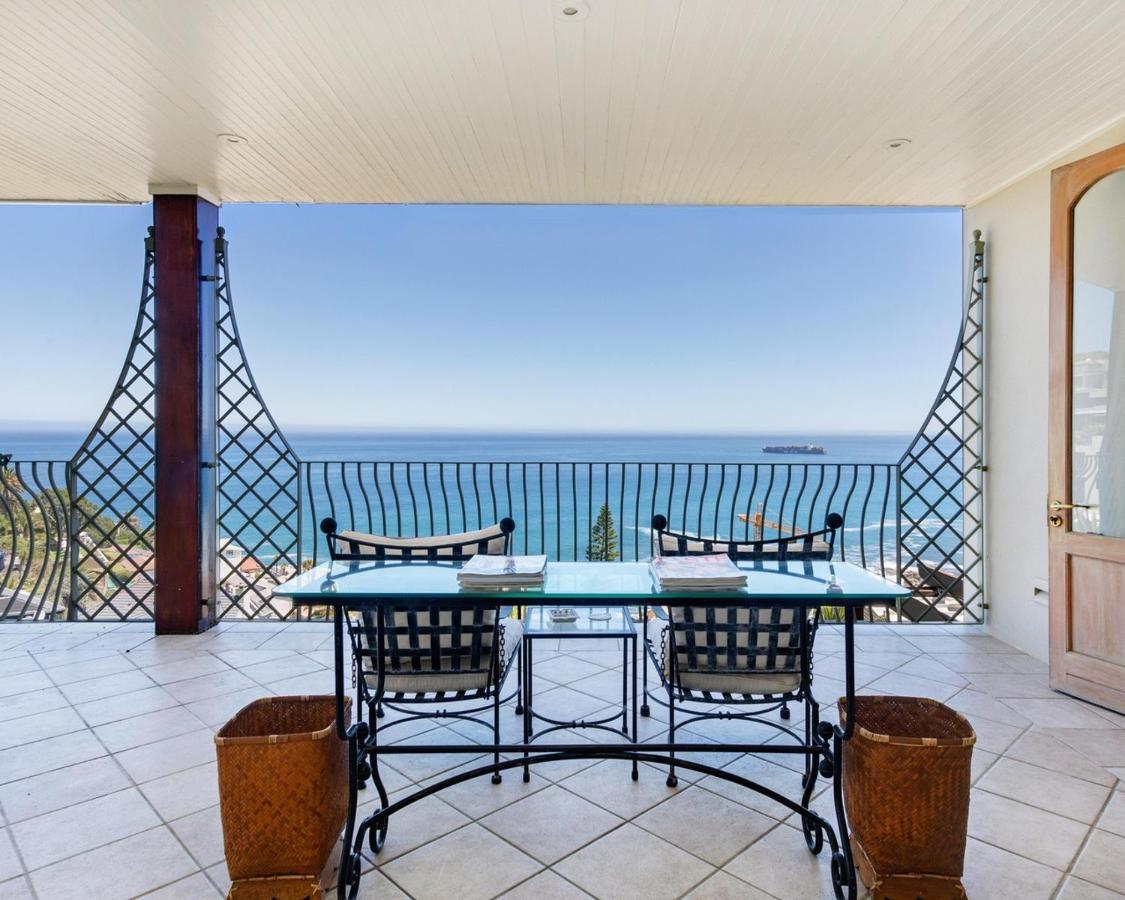 Villa Del Mar - "Luxurious En-Suite Bedroom With Lounge And Stunning Sea View Balcony In Bantry Bay" Cape Town Dış mekan fotoğraf