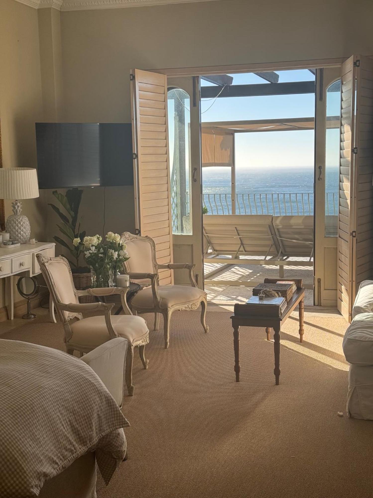 Villa Del Mar - "Luxurious En-Suite Bedroom With Lounge And Stunning Sea View Balcony In Bantry Bay" Cape Town Dış mekan fotoğraf