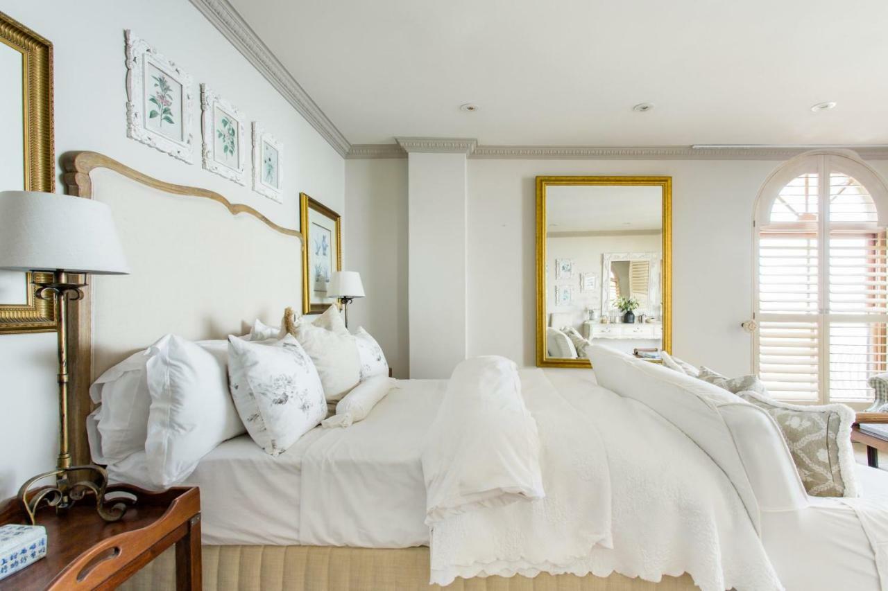 Villa Del Mar - "Luxurious En-Suite Bedroom With Lounge And Stunning Sea View Balcony In Bantry Bay" Cape Town Dış mekan fotoğraf